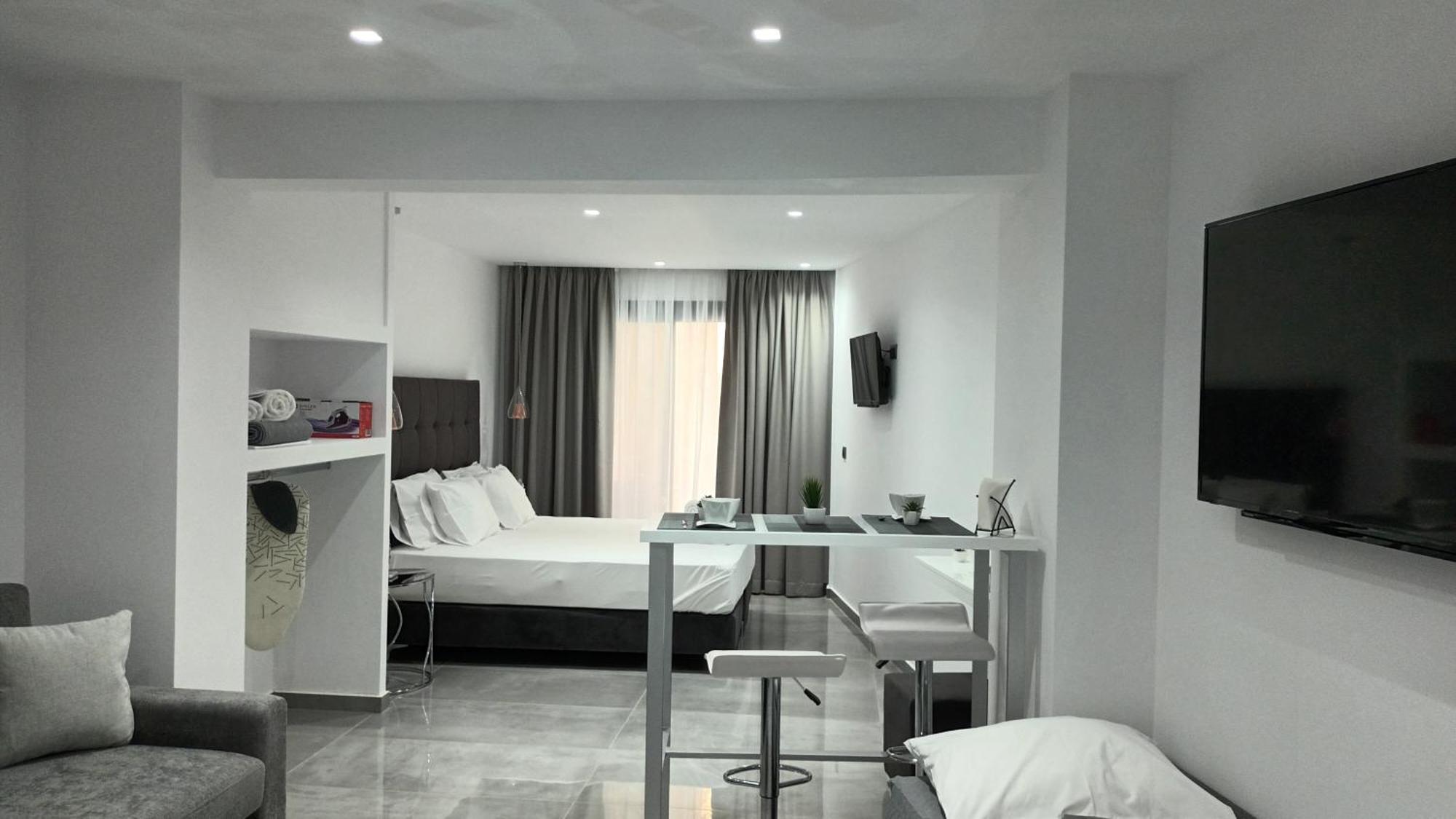 Km Luxury Apart Downtown Heraklion  Екстер'єр фото